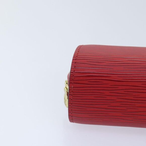 Louis Vuitton Dauphine Red Leather Clutch Bag (Pre-Owned) - Picture 5 of 16